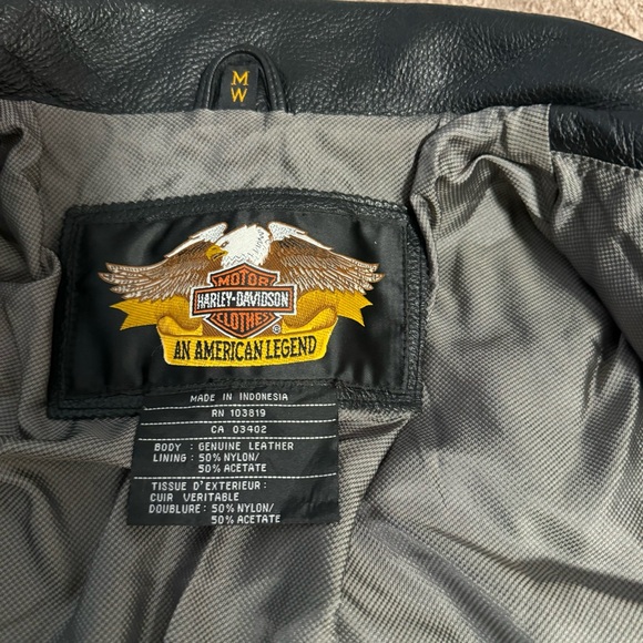 Harley Davidson Women’s Black Studded Leather jacket Size Medium - Picture 13 of 13